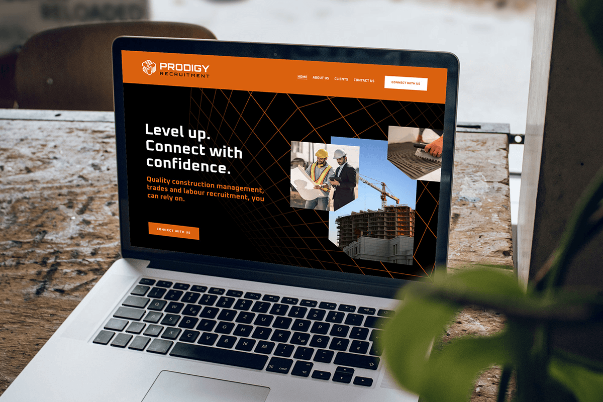Mockup_laptop_website